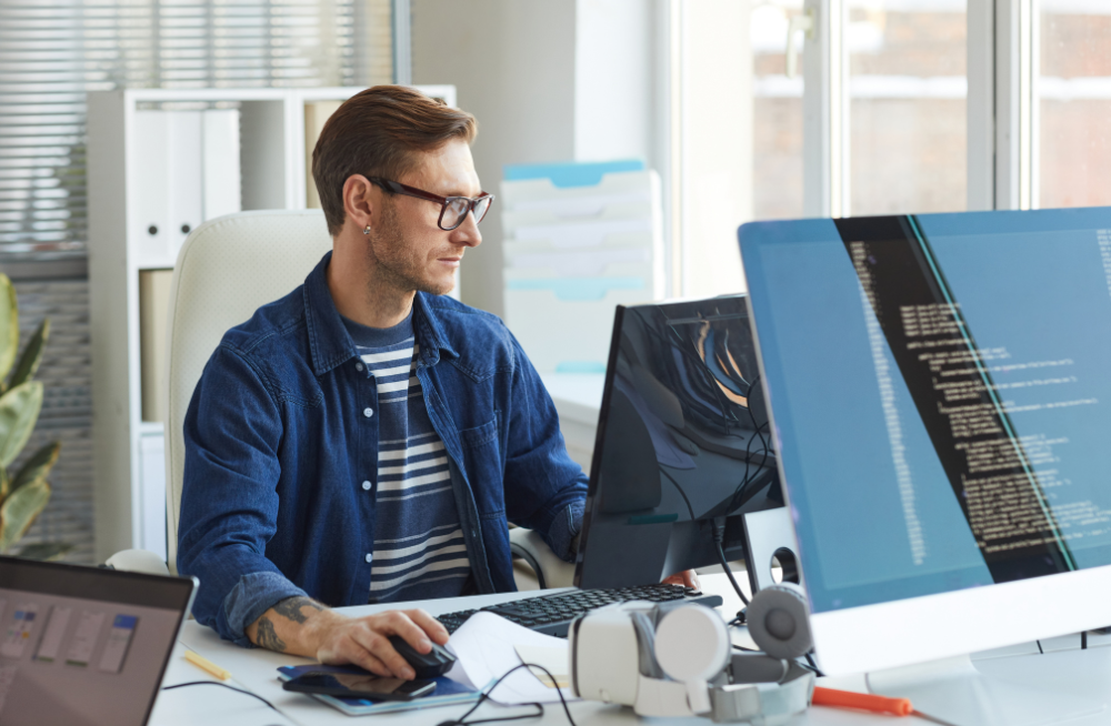 Cross-platform mobile apps designed to engage users and extend your digital capabilities.